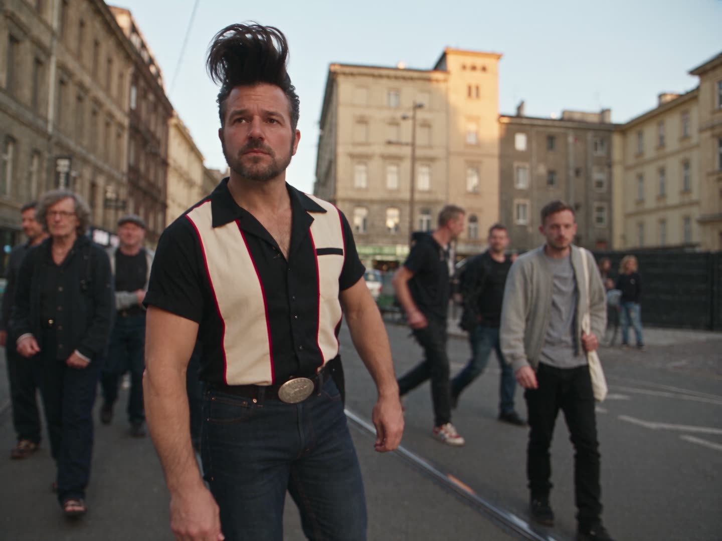 Bennie Bravo, street still